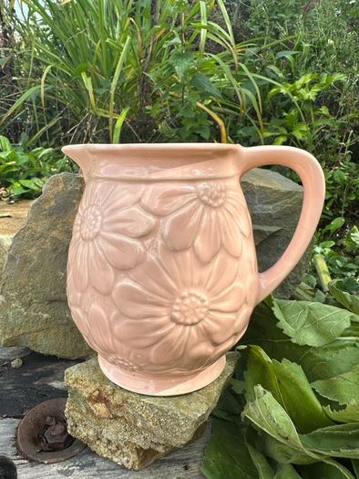 Sylvac jug