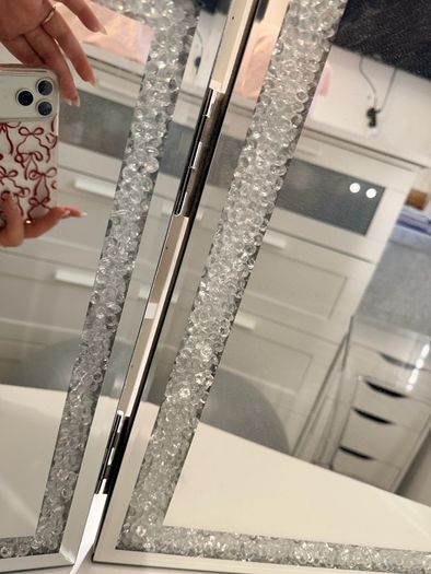 vanity mirror