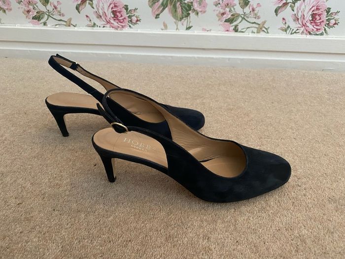 Hobbs mid- heel sling back size 39