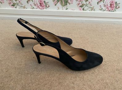 Hobbs mid- heel sling back size 39