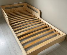 Single bed frame