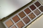 Beauty crop the classic palette