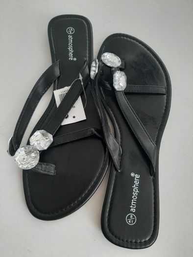 new flip flop sandles tag attached