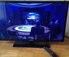 Samsung 32" 720p TV