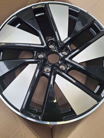 Audi Rs Gt etron Alloys