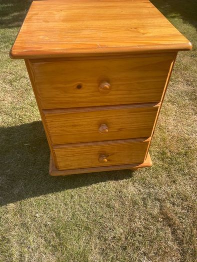 pine 3-Drawer bedside locker