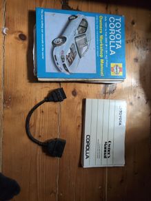 Toyota Corolla 97-02 Manuals and diagnostic lead