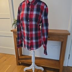 Tommy Hilfiger ladies shirt medium