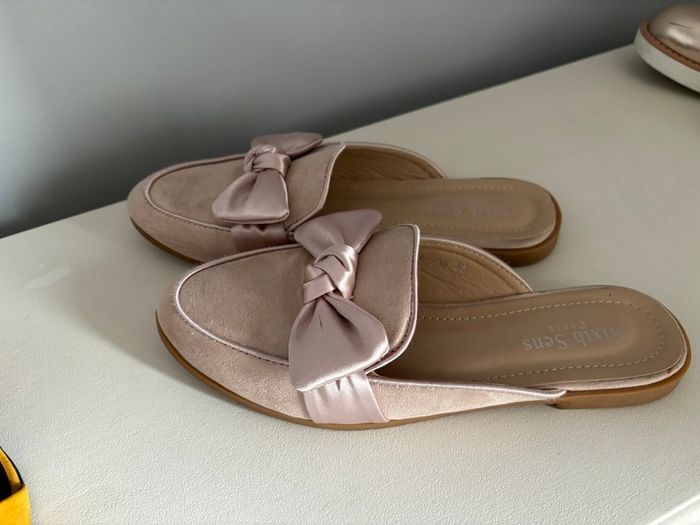 Shoe