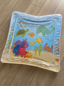 Baby tummy time water mat