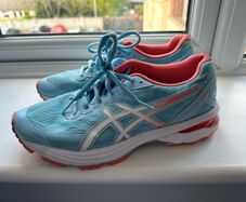 Asics gt-xuberance women running shoes, trainers, like new, barely used