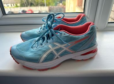 Asics gt-xuberance women running shoes, trainers, like new, barely used