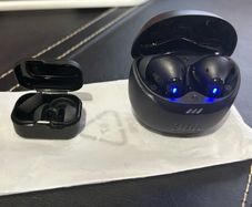 JBL Tune Flex 2 earbuds