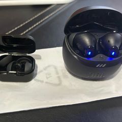 JBL Tune Flex 2 earbuds