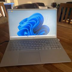 Dell Inspiron 15 5502
