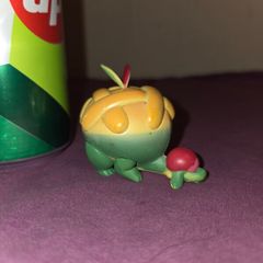 Pokemon Appletun Figure