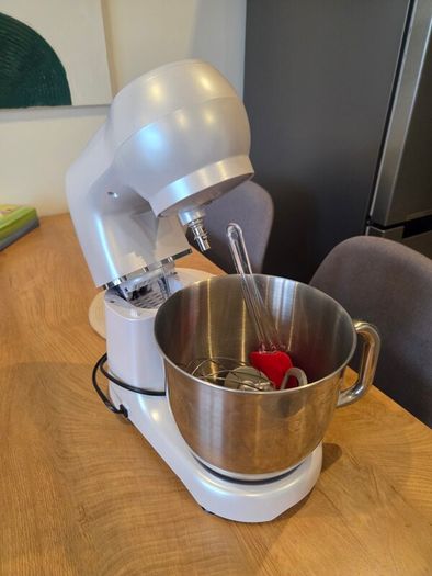 HOT - Kitchen mixer / Stand mixer