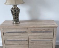 Chest of drawers