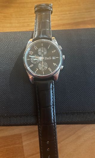 Mens D & G designer watch