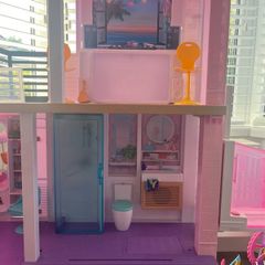Barbie Dream House