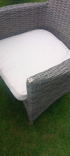 Garden table and 5 chairs