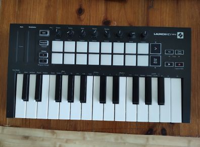 Novation Launchkey Mini MK3 MIDI Keyboard Controller
