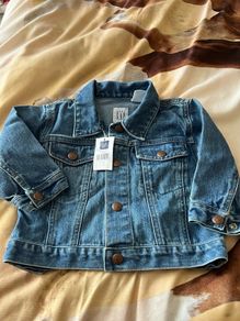 Girls BNWT gap jacket 12/18 mths