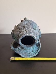 Fish tank ornament Divers helmet