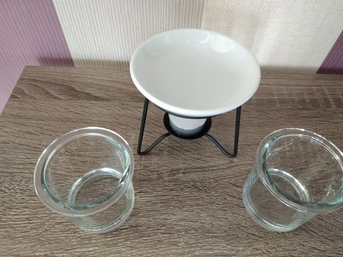 Yankee Candle Glass Votive Holders and Ceramic Tart Burner and Tea Light