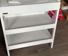changing unit
