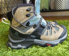 Salomon hiking boots size EU 36 UK 3.5
