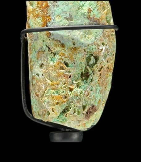 Mineral Form - Green Smithsonite