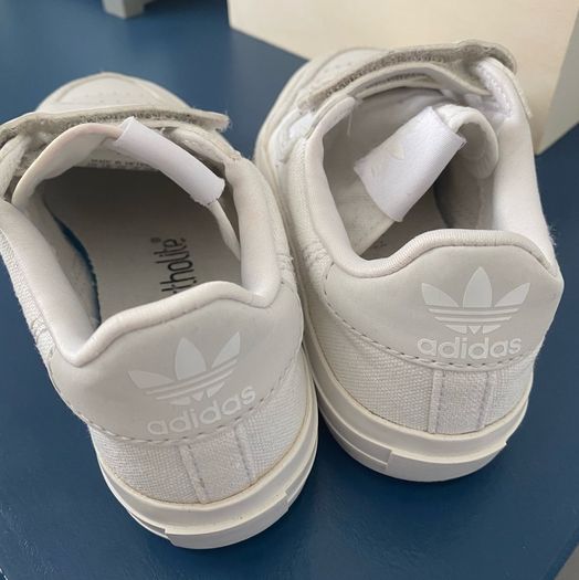 Adidas Boys Trainers (UK 11 Junior)