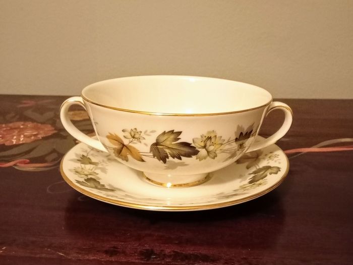 Royal Doulton Larchmont 7 x Two Handed Soup Bowl and Saucer