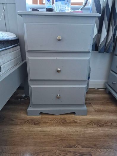 Bedroom furniture for sale