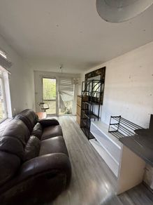 Shipping container