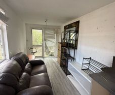 Shipping container