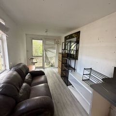 Shipping container