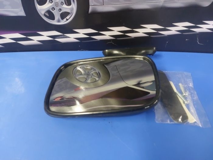 VW Passat drivers side door mirror
