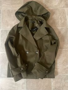 Short hooded trench coat