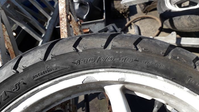 Breaking for parts Honda vfr400 NC24