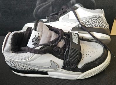 Nike Air Jordan Swoosh