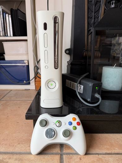 xbox 360 with controller