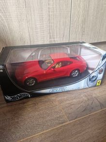 Hot wheels 1/18 Ferrari