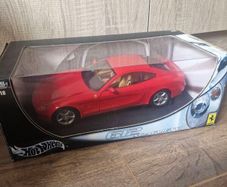 Hot wheels 1/18 Ferrari