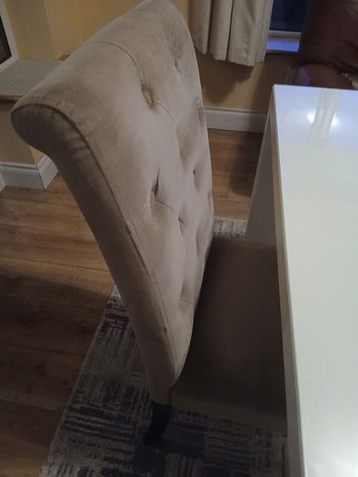 Vanity Unit and Chair