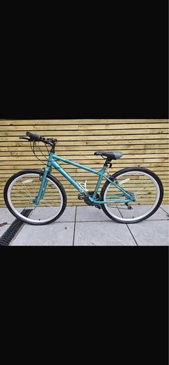 Apollo Cosmo Women's Hybrid Bike  17" Frame