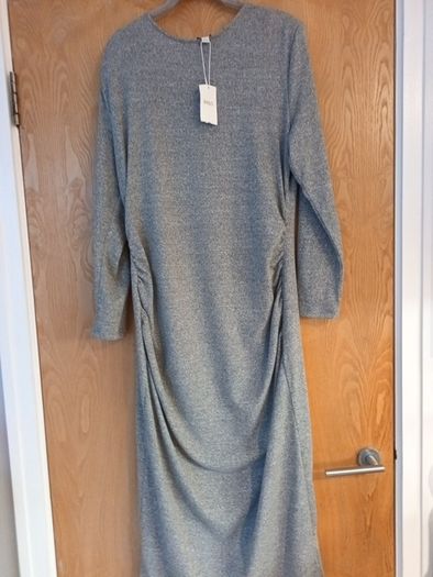 M&S  Dress With Side  Rushing.   S.16.  B.N.W.T.