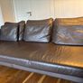 Bo Concept 3-seater leather sofa (dark brown) Image 4