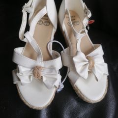 Brand New White Wedge Sadal